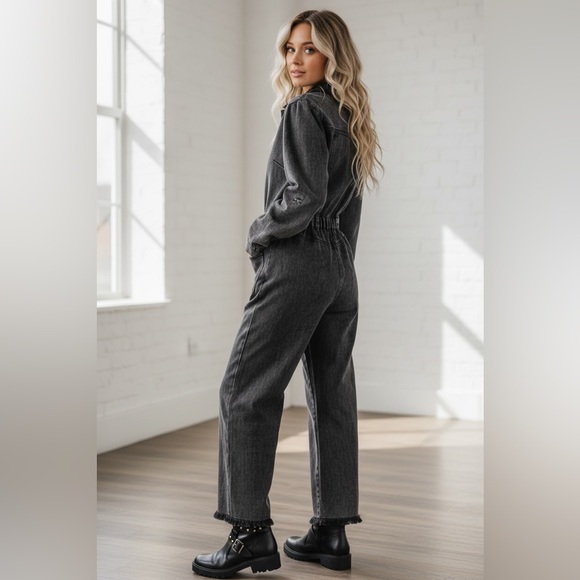 NWT UMGEE Washed Denim Black Frayed Hem Button Down Utility Jumpsuit Coveralls - Picture 5 of 6